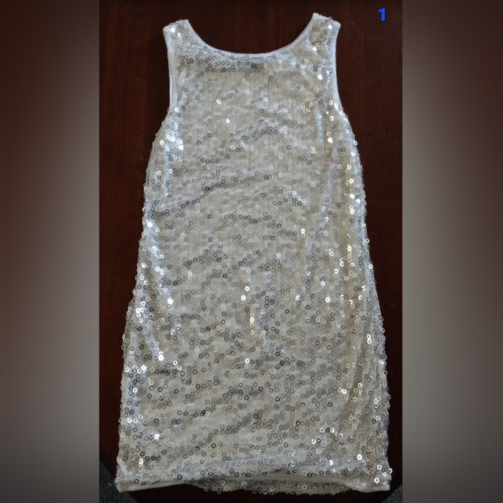 VENUS Super shiny sequined shiny white dress